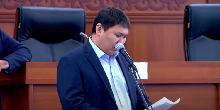 Депутат Атамбаев: «Дача-СУ боюнча комиссияга киргендердин көбү бийликтин жактоочулары»