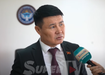 Тазабек Икрамов: «Октябрь окуясында чоң байлык таба тургансып сейфти да ачышыптыр»