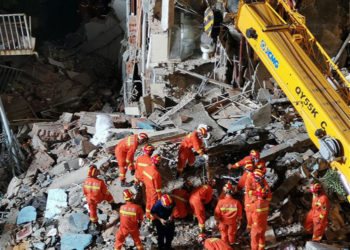 Кытайда 6 кабат имараттын урашы. Каза болгондордун саны 53 кишиге жетти