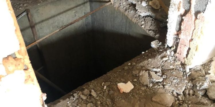 «Жердин ээси психиатриялык ооруканада». Кыргыз-өзбек чек арасында жашыруун тоннель табылды (видео)