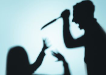 Ошто бычакталып, үйдүн жанына көмүлгөн студент кыз. Тергөө аяктап, иш сотко өттү