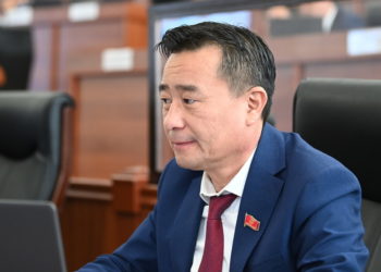 Депутат Абдалиев: «Баткен окуясынын ардагери тилемчи болуп калыптыр»