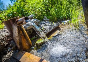 БАЭнин министри: «Кыргызстандын таза суусун чет өлкөгө таанытып, экспорттоого көмөктөшөт»