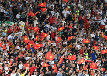 «Садыр, стадион!» Оюн учурунда кыйкырган күйөрман милицияга сурак бергени айтылды