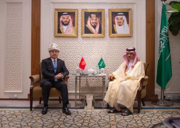 Министр Кулубаев Сауд Арабиянын тышкы иштер министри менен жолугушту