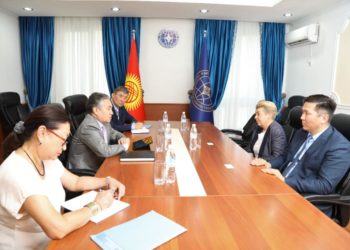 Министр Кулубаев туризмди өнүктүрүү жаатында план иштеп чыгууну сунуштады