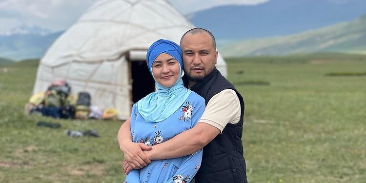 «Жайлоодон бошобойбуз». Ырчы Айпери Кубик кызы жайлоодон бизнес ачты