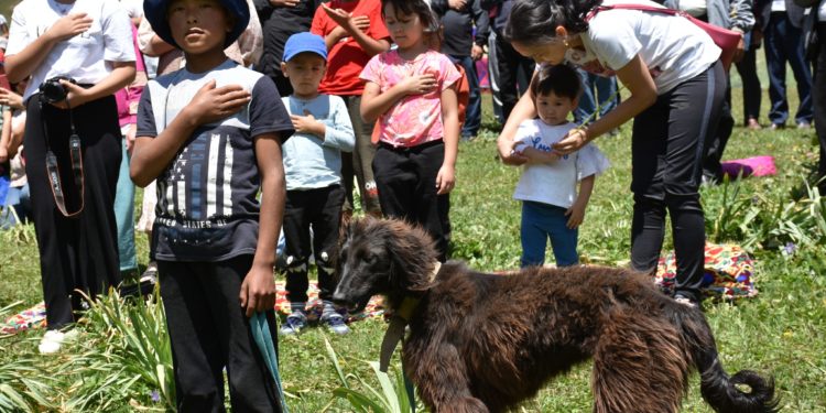 Токтогулда тайгандардын эл аралык этнофестивалы өттү (сүрөт)