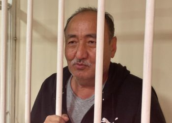 Алымкадыр Бейшеналиев 1 айга камакта калтырылды