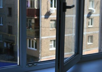 «Экөө бир баланы сүйүп жүргөн». Ошто 5-кабаттан боюн таштаган окуучулардын мындай кадамга барган себеби айтылды