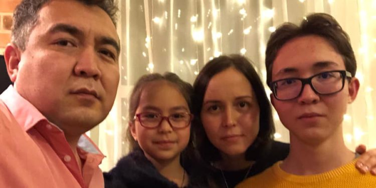 Москвада режиссёр Нурбек Эгендин кызынын китеби жарык көрдү