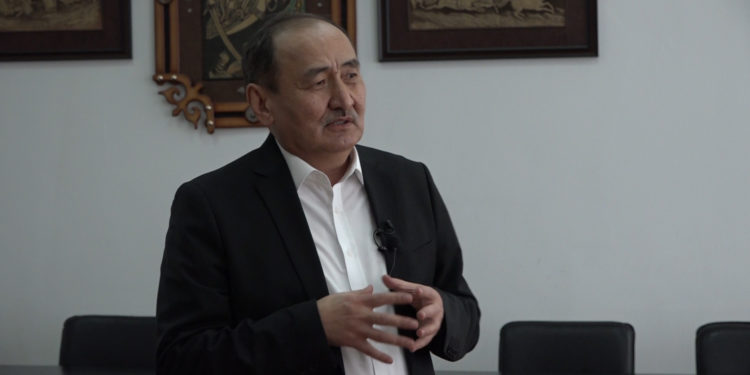 Саламаттыкты сактоо министри Алымкадыр Бейшеналиев кармалды