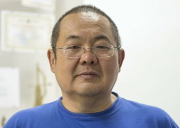 Саясат таануучу Марат Казакпаев 56 жашында эс-учуна келбей каза болду