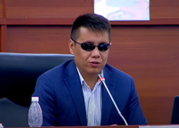 Депутат: «Айыл Банктын» мурдагы бөлүм башчысы бир нерсе билгени үчүн ага кысым болгондур»