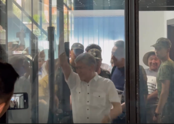 «Мен циркке катышпайм». Атамбаев сот отурумуна катышуудан баш тартты