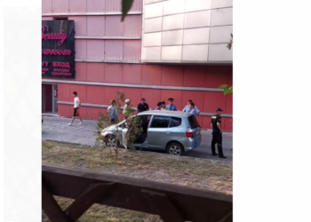 Бишкекте 22 жаштагы жигитке бычак сайылган. Ал арыз жазуудан баш тартты (видео)