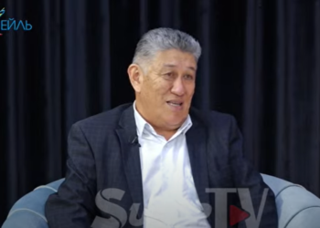 Президенттин кеңешчиси: «Бизде телефон өчүргөнгө уруксат жок. Мага тийиштүү тапшырма болсо, түнү да телефонго келет»