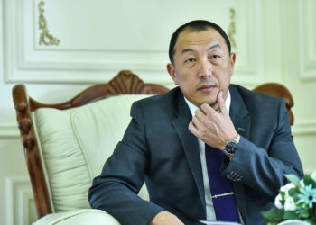 Акылбек Жапаров энергетика министрине оозеки эскертүү берди