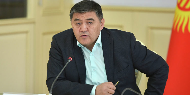 Камчыбек Ташиев: «Кимде-ким «революция кылам» деп митингге чыга турган болсо, “күлүн асманга сапырып” жиберебиз»