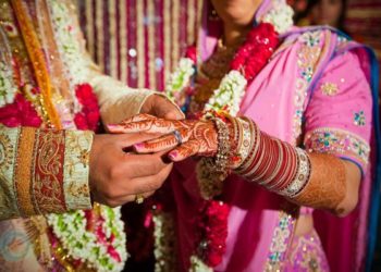 Күйөө бала досторун күтпөй той өткөрүп салган. Достору той ээсин сотко беришти