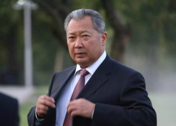 Курманбек Бакиев тергөөчүлөрдүн суроолоруна жооп берүүгө даяр экенин билдирди