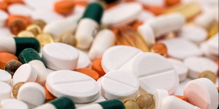 Украинадагы кырдаалга байланыштуу Кыргызстанда өтө маанилүү дары-дармектер жетишсиз болушу мүмкүн