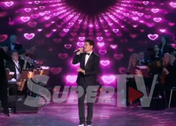 Ырчы Бек Исраилов «Славян базары» сынагында «Я люблю тебя до слёз» ырын аткарды (видео)