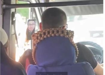 Унаа башкарып баратып телефондо сүйлөшкөн 135-маршруттук таксинин айдоочусуна айып салынды (видео)