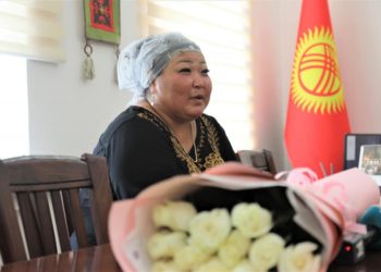 Бир түндө жылдыз болгон Бегимай Турусбекова: «Привет, Андрей» берүүсү менин жашоом тууралуу атайын сюжет даярдады» (видео)