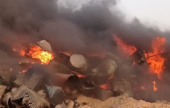 Баткенде битум заводунда өрт чыгып, 5 тонна битум чыгым болду