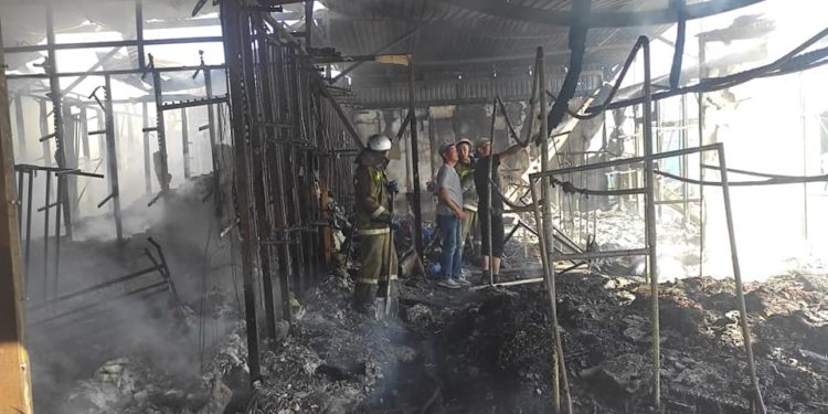 Караколдогу «Актилек» базарында чыккан өрт толугу менен өчүрүлдү