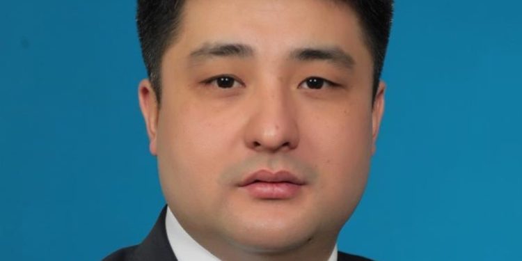 «Манас» аэропортуна 36 жаштагы жаңы жетекчи келди