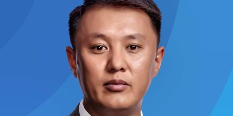 Бермет Барыктабасова медицинага байланыштуу иликтөөлөрдү жасаган журналист Улукбек Карыбек уулун сынга алды (видео)