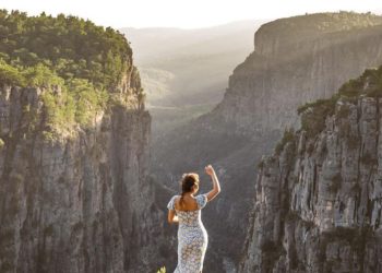 Кыргызстандык фотографтын сүрөтү Түркиянын туризм министрлигинин көңүлүн бурду (видео)