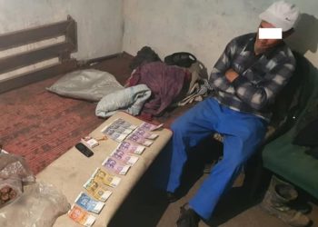 Сүлүктү шаарында жардыруучу заттарды сактап жүргөн 61 жаштагы жаран кармалды (фото)