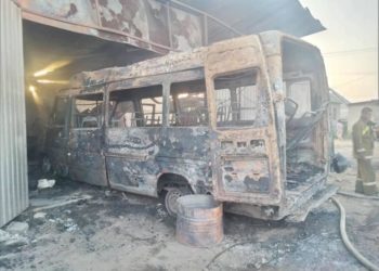 Чүйдө унаа оңдоочу жайдагы 2 спринтер күйүп кетти (фото)