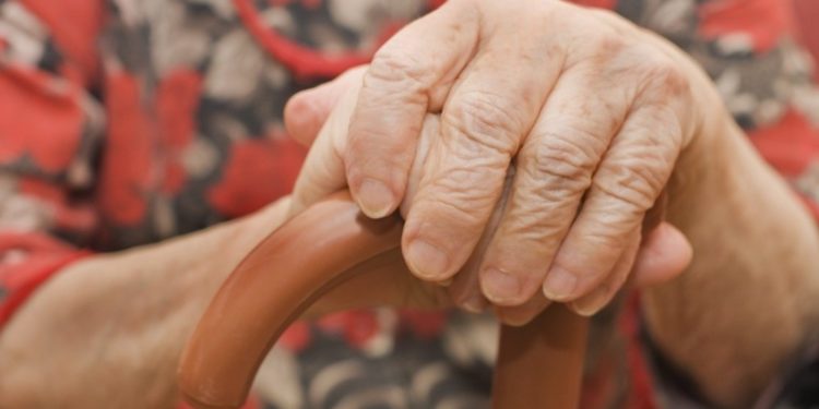 Министрлер кабинети октябрь айынан тарта пенсияны көтөрүүнү пландоодо