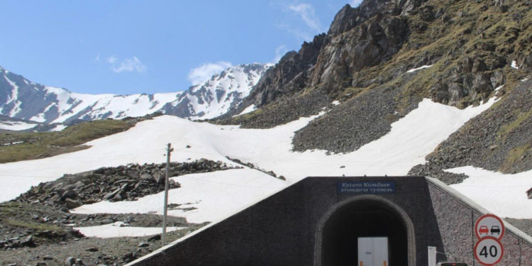 Төө-Ашуудагы туннель бир тараптуу ачылды