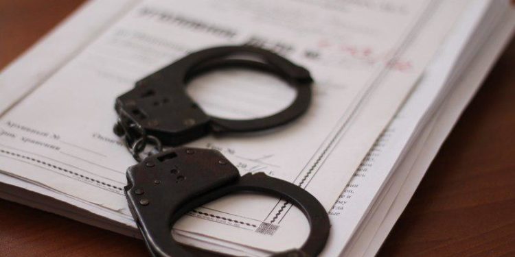 Укук коргоочу Чүйдө 10 жаштагы кызды өгөй атасы порнобизнеске аралаштырганын айтып чыкты