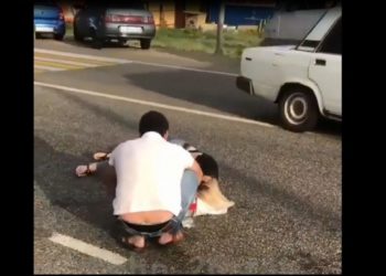 Бишкекте айдоочу жөө жүргүнчү өтчү жолдон кызды сүзүп кетти