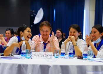 Бишкекте медицина кызматкерлери үчүн “Вакцина сактайт!” аттуу викторина күнү болду (фото)