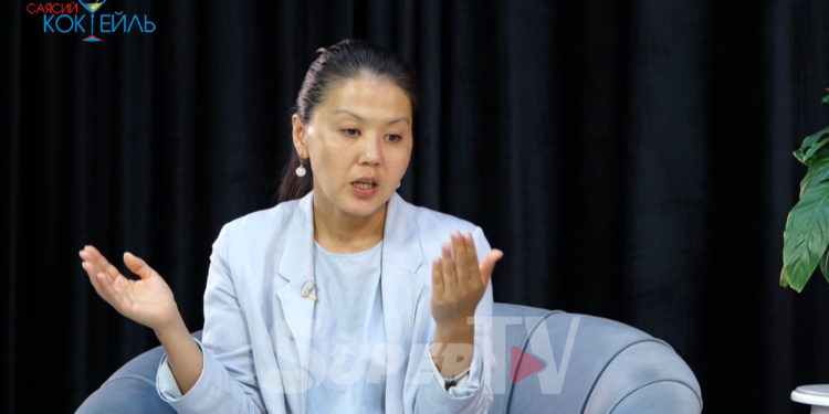 Абдрахматова: «13 жашар кызды зордуктаган делген милиция кызматкерлеринин сүрөтү чыгып кетти. Эртең алардын балдарына зордук кылса, эмне кылабыз?»