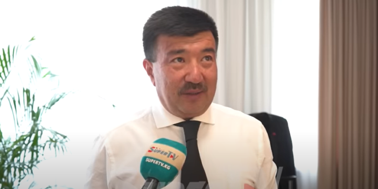 Депутат Сыдыков: «Кеңсемди жасалгалоого 500 миң сомдой эле акча кетти»