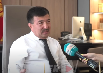 Депутат Бактыбек Сыдыков: «Келиндеримди өз кызымдай көрөм. Уулдарымдан да жакшы көрөм»