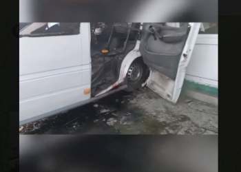 Жалал-Абадда кичи автобустар сүзүшкөн. 9 адам ооруканага жеткирилди (видео)