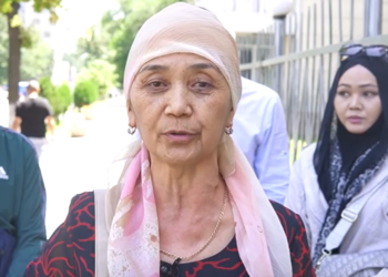 Камактагы жарандык активист Адилет Али Мыктыбектин апасы Жапаров менен Ташиевге кайрылды