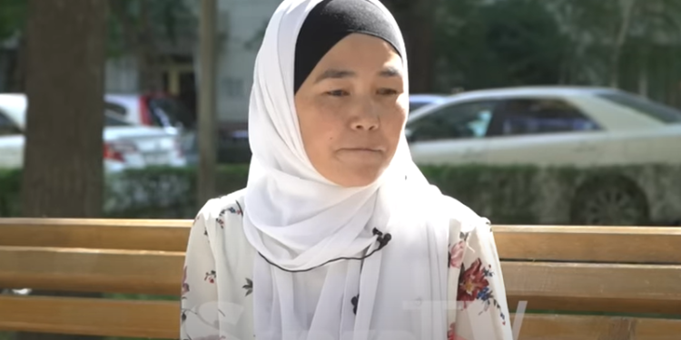 «Бөлөм зордуктап, андан кыз төрөгөндөн кийин мени киши ордуна көрбөй калышты» дейт келин