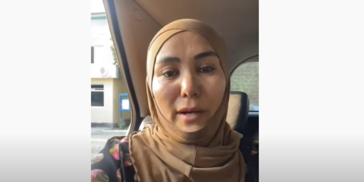 Токмокто 16 жаштагы кызды зордуктоого шектелген жигиттин апасы президентке кайрылды (видео)