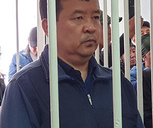 Алмазбек Атамбаевдин мурдагы кеңешчиси Икрамжан Илмиянов эркиндикке чыкканы маалым болду