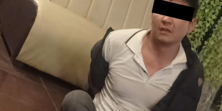 «Бир нече жолу сайган». Бишкектеги кафеде уруш чыгып, жаран ооруканага оор абалда жеткирилген